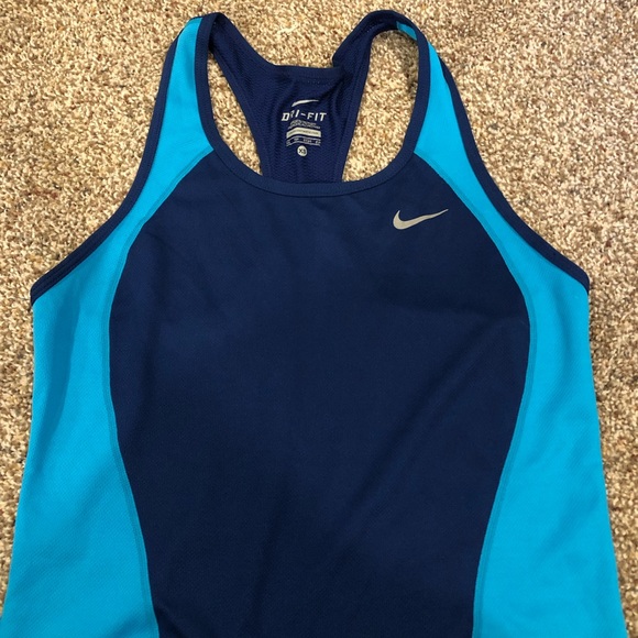 💝NIKE Dri-fit Tank Top SIZE: XS - Picture 2 of 8